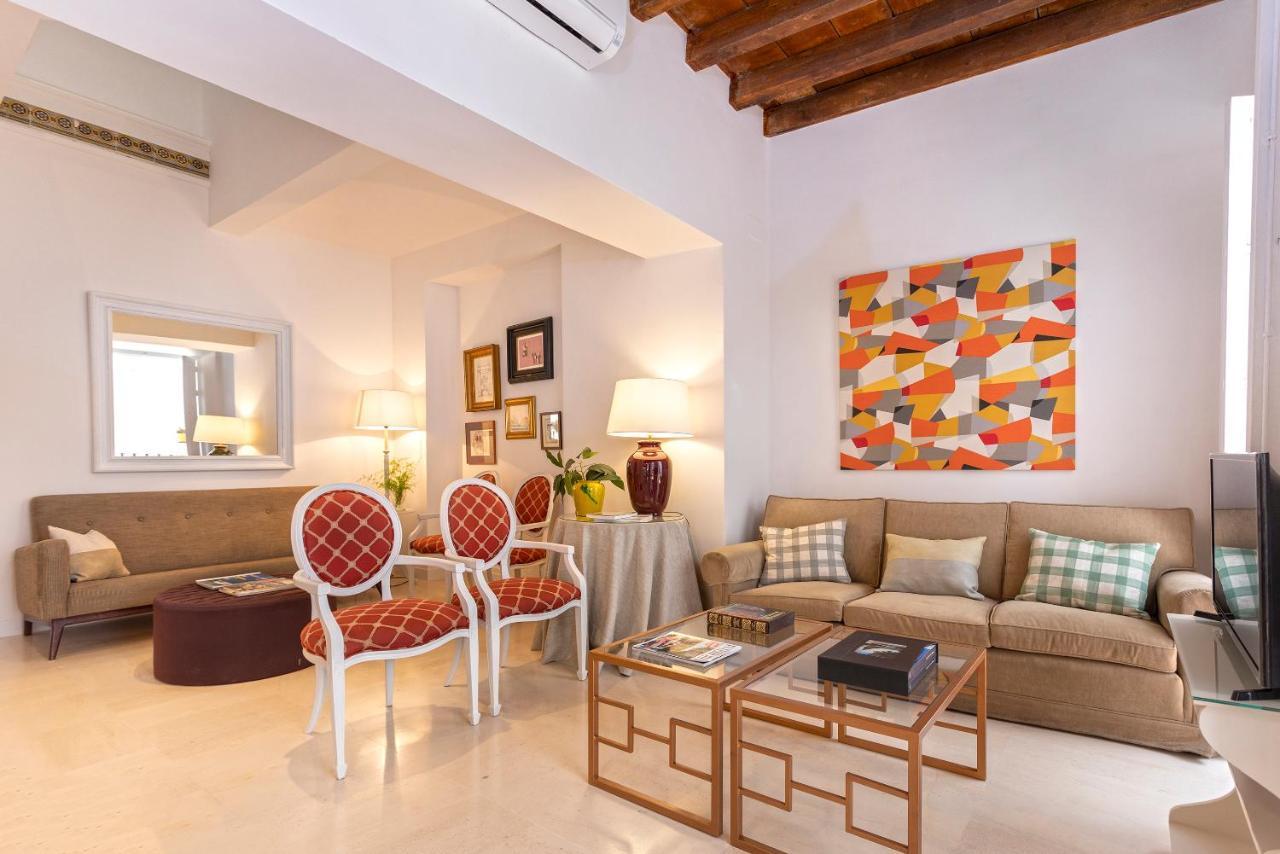 Genteel Home Santa Cruz Sevilla Kültér fotó